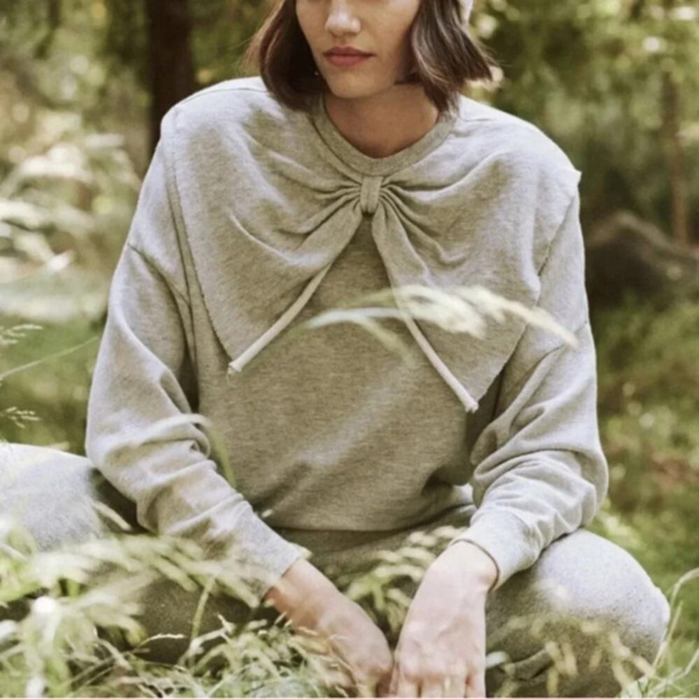 THE GREAT. The Bow Dropped Shoulder Sweatshirt Light Heather Grey Women's Size 1